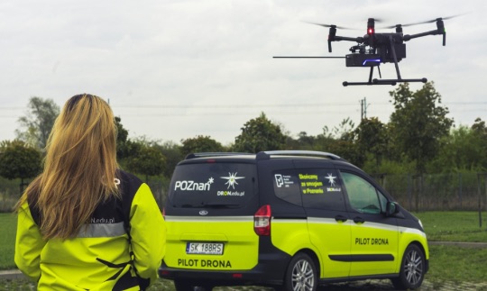 Dron antysmogowy