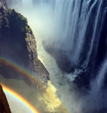 Widok na Wodospady Wiktorii z Zimbabwe