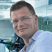 Tomasz Wójcik konstruktor urządzeń precyzyjnych